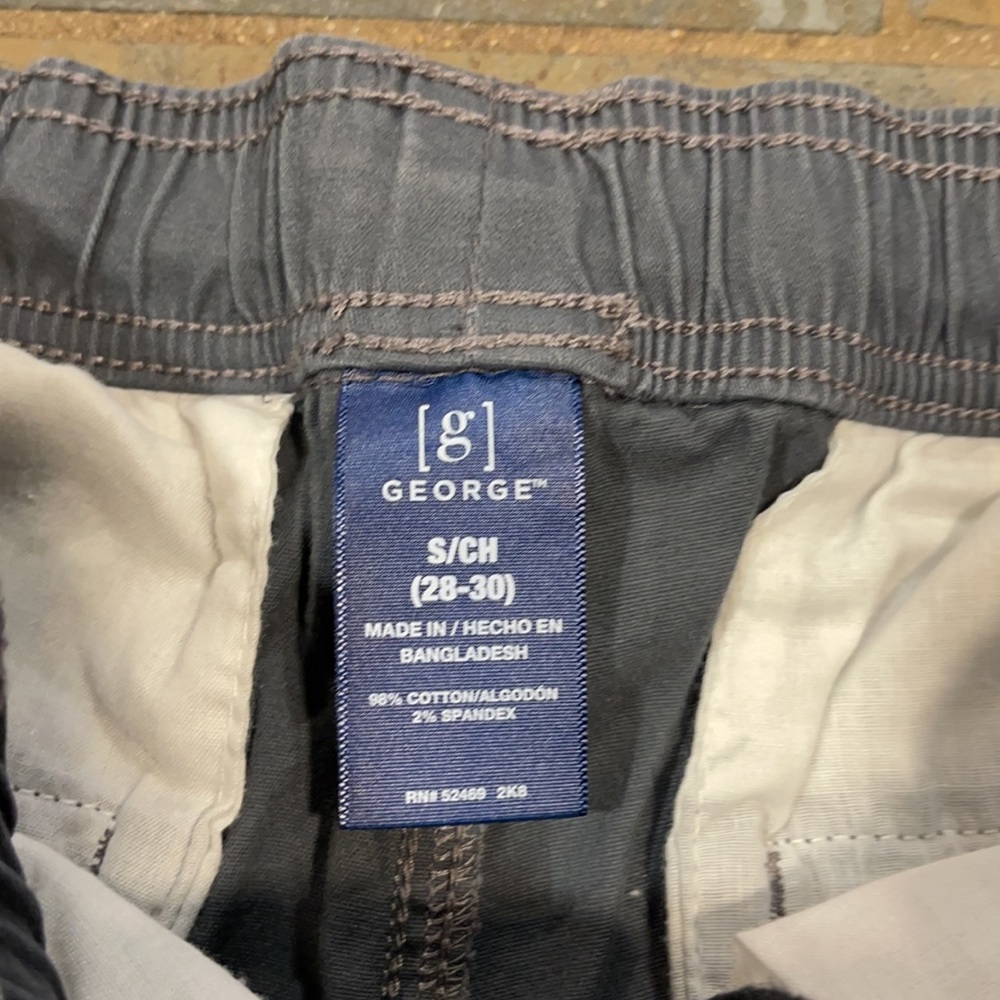 2 Men’s Shorts - Picture 3 of 11